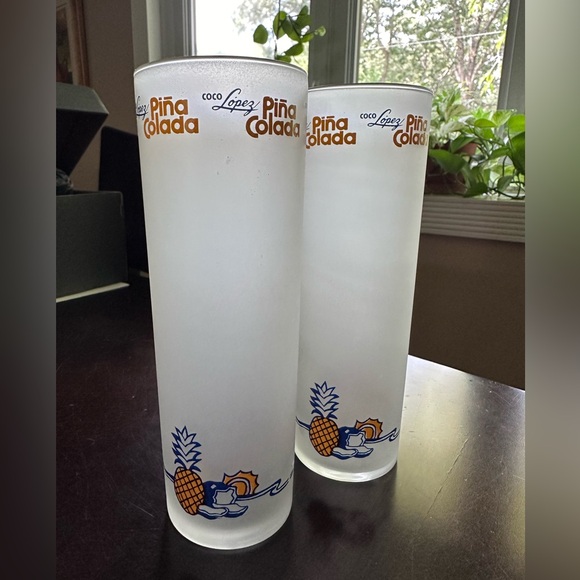 Set of 2 Vintage Coco Lopez Pina Colada Cocktail Glasses - Picture 3 of 3